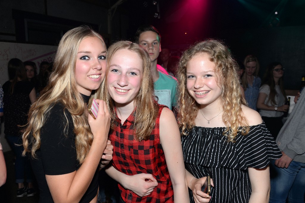 ../Images/Feest zonder naam 2017 028.jpg